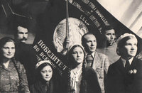 Лениногор кәсіпорындарының озаттары – Бүкілодақтық түсті металлургия кәсіпорындары жарысының жеңімпаздары. 1942 ж. 