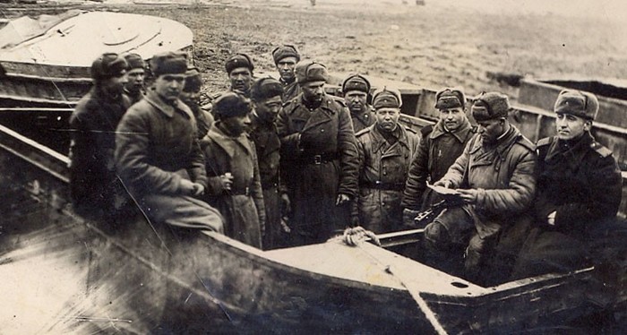 Бас қолбасшылық қоры 2-ші гвардиялық понтон-көпірі батальонның жауынгерлері. 1943ж. 