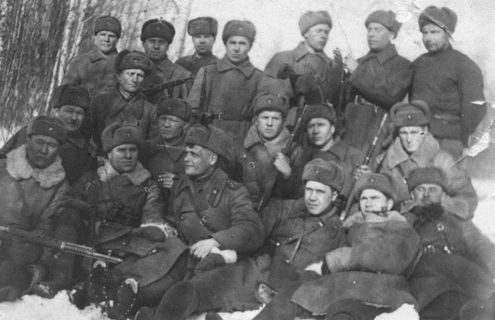 376-шы атқыштар дивизиясының жауынгерлері – Ленинград блокадасының қатысушылары. 