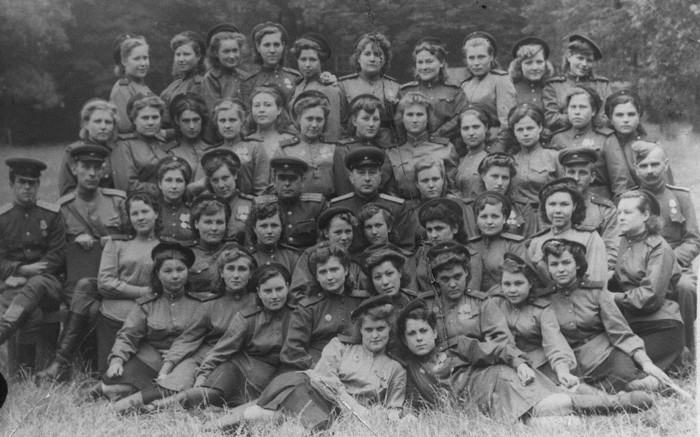 88-ші артдивизионының әскери қызметкерлері. 1945ж. 