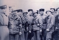 Котовский атындағы 5-ші гвардиялық кавалерлік дивизиясының одақтас жауынгерлерімен кездесу. Висмар-Виттенберг бойындағы Эльба өзені. 1945ж. 