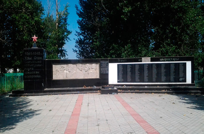 Ұлы Отан соғысы ардагерлеріне арналған ескерткіш, Жарма ауданы, Шалбай ауылы