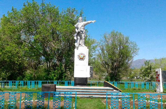 Ұлы Отан соғысында қаза болғандарға арналған ескерткіш, Үржар ауданы, Көлденен ауылы