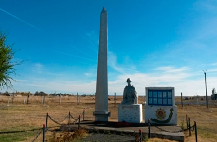 Ұлы Отан соғысында қаза болғандарға арналған ескерткіш, Үржар ауданы, Мақаншы ауылы